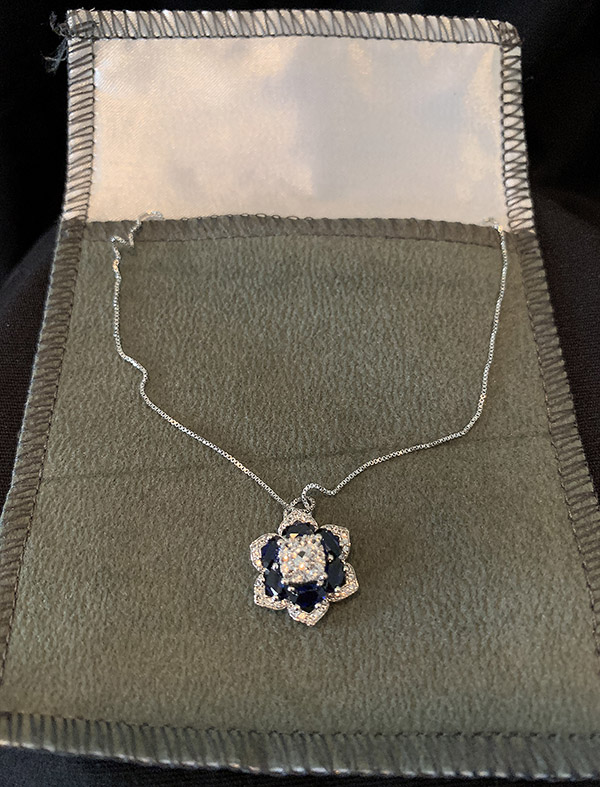 Blue Sapphire Flower Pendant 